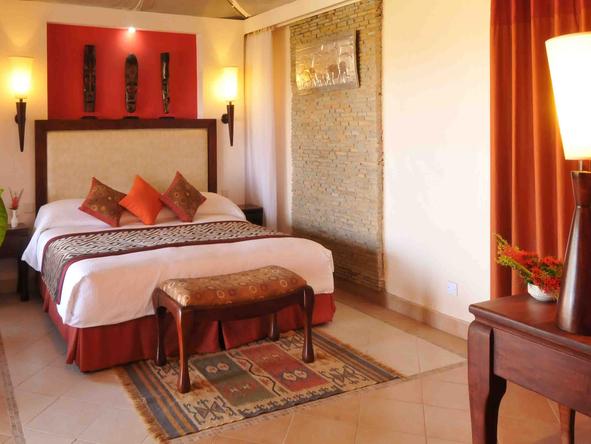Ol Tukai Lodge - Bedroom 